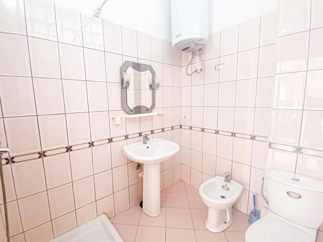 Lungomare Beachfront Apartments Durres Albania