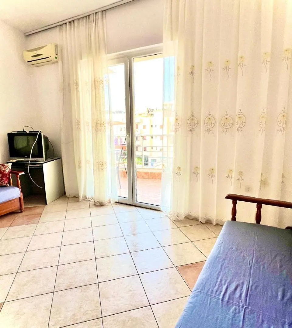 Lungomare Beachfront Apartments Durres